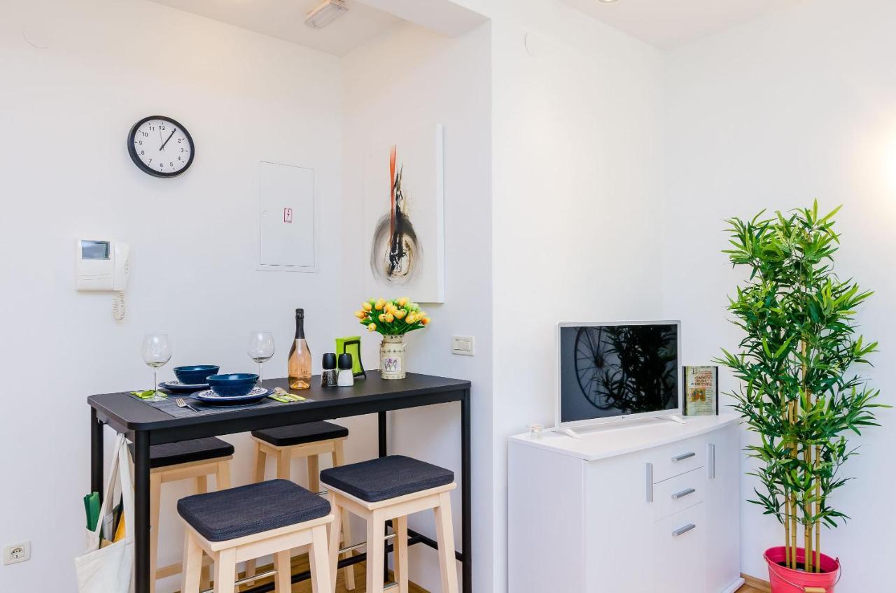Private Garden Apartment Dubrovnik Bagian luar foto